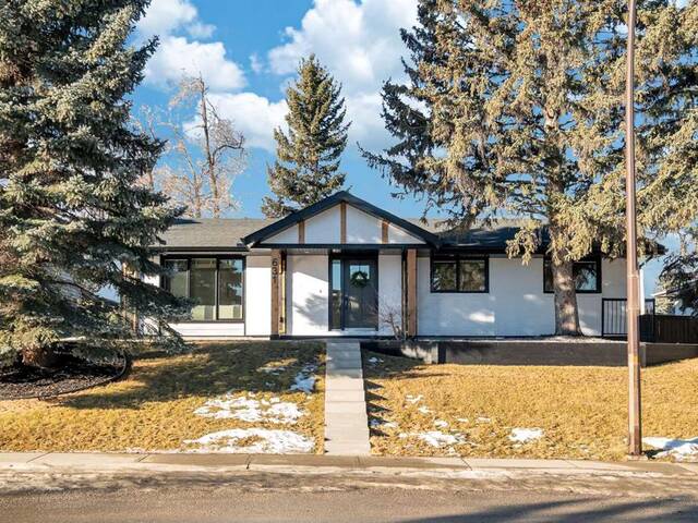 631 Canterbury Drive SW Calgary