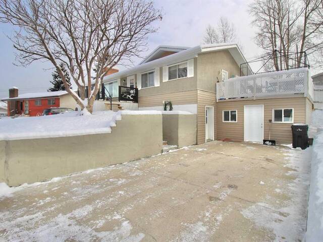 122 Lodgepole Drive Hinton