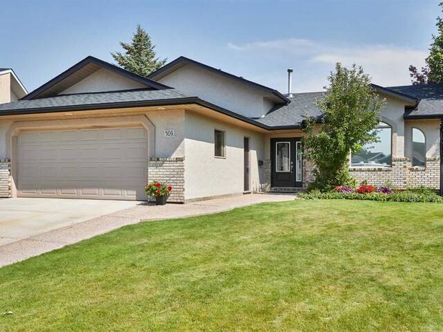 509 Broadfoot Place SW Redcliff