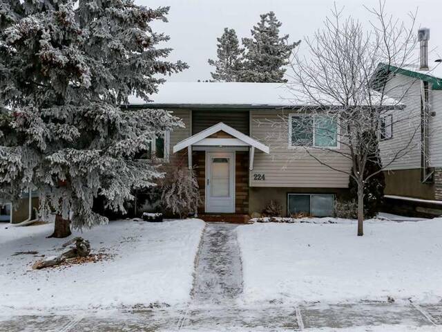 224 Acacia Drive SE Airdrie