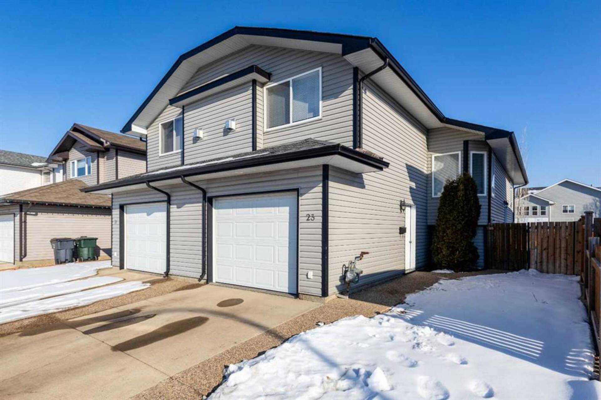 23 Sunset Crescent SW Medicine Hat