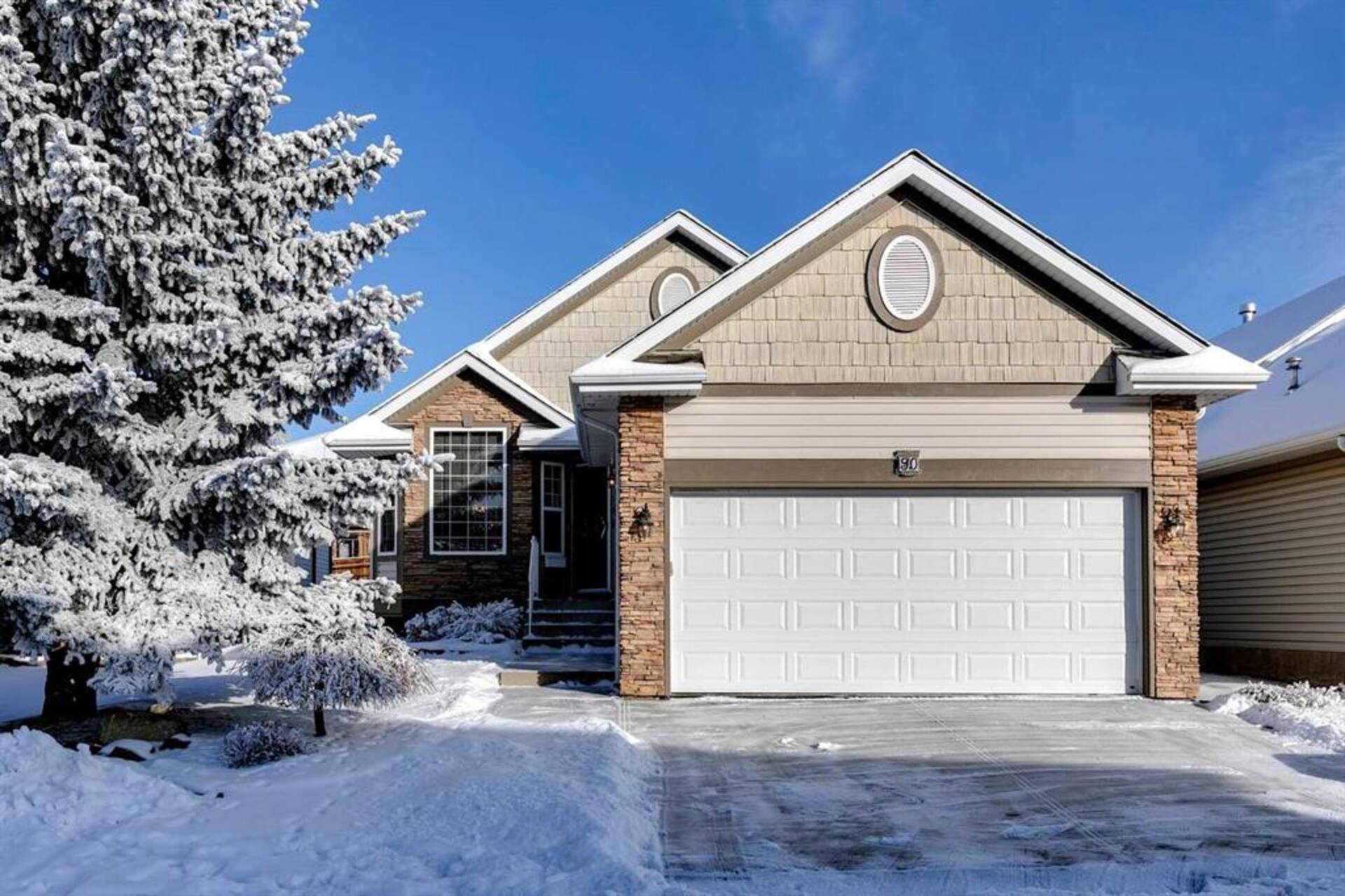 90 Rocky Ridge Green NW Calgary