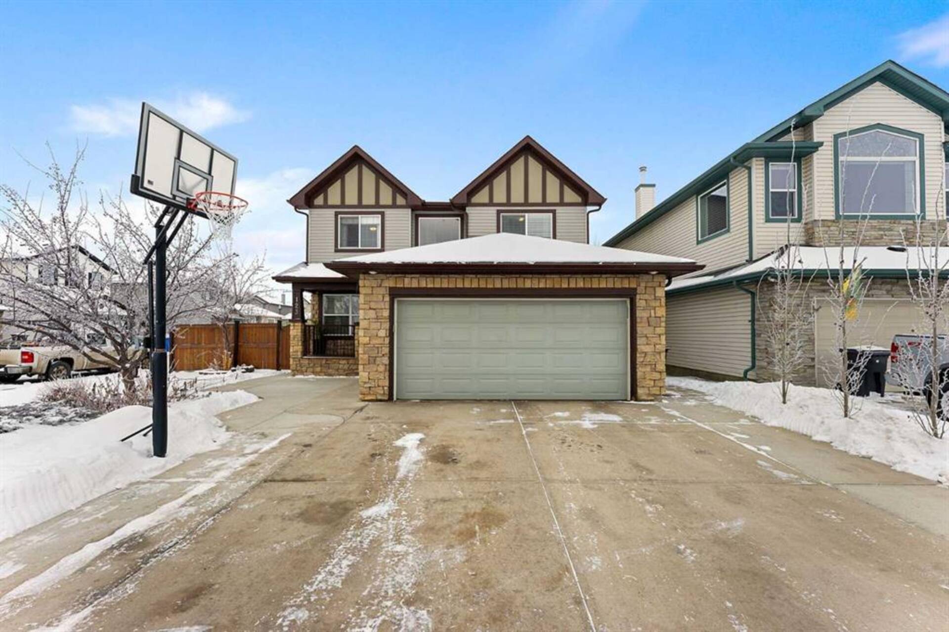 123 lavender Way Chestermere