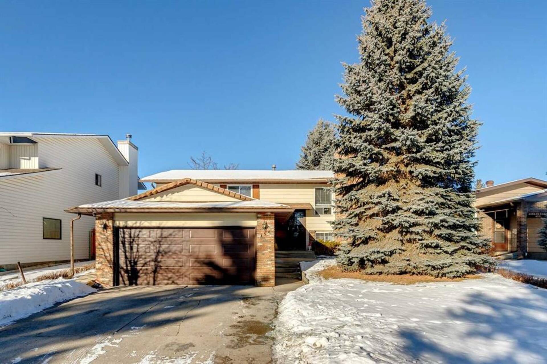 456 Woodside Road SW Calgary