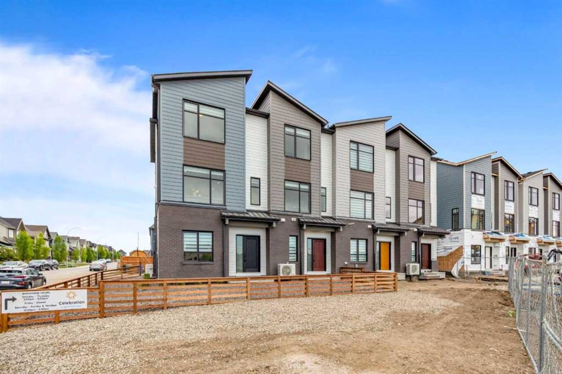 64, 903 Mahogany Boulevard SE Calgary