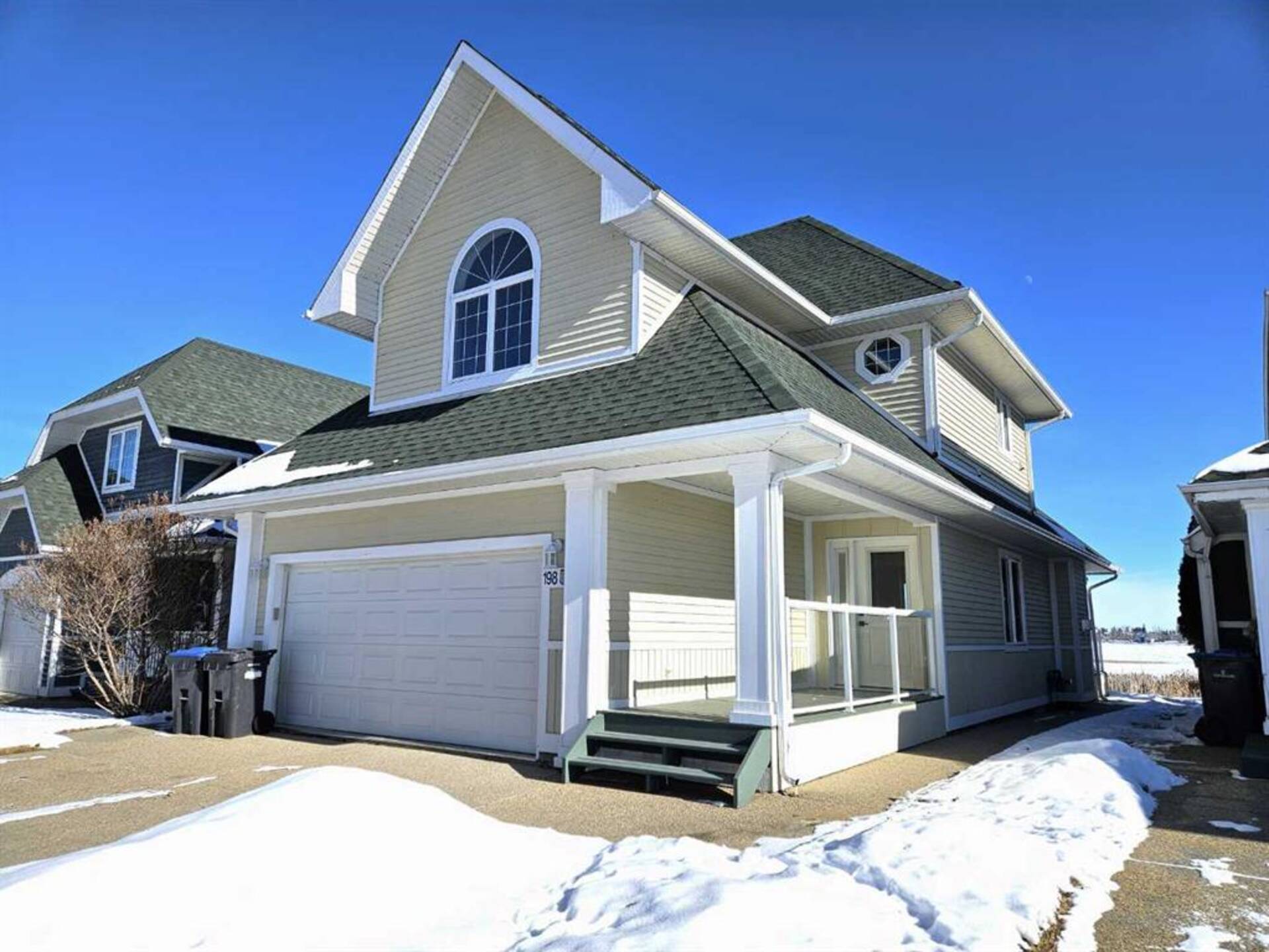 198 Marina Bay Court Sylvan Lake