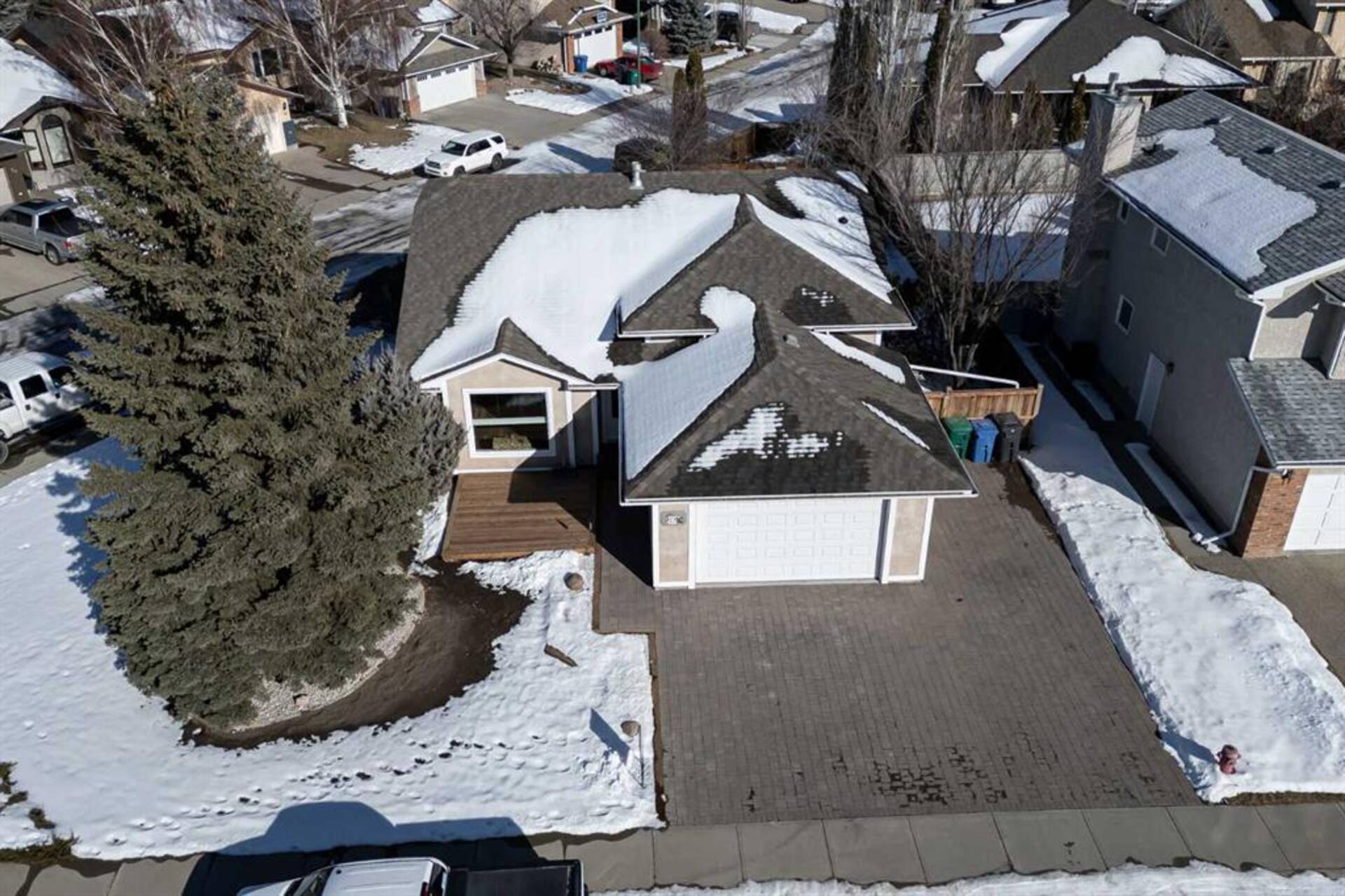 23 Edgewood Crescent W Lethbridge