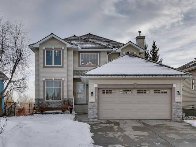 157 Rocky Ridge Cove NW Calgary