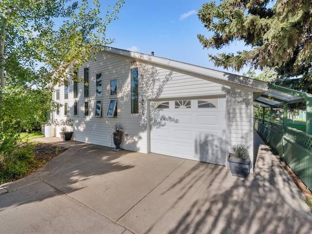 4426 46 Avenue Olds